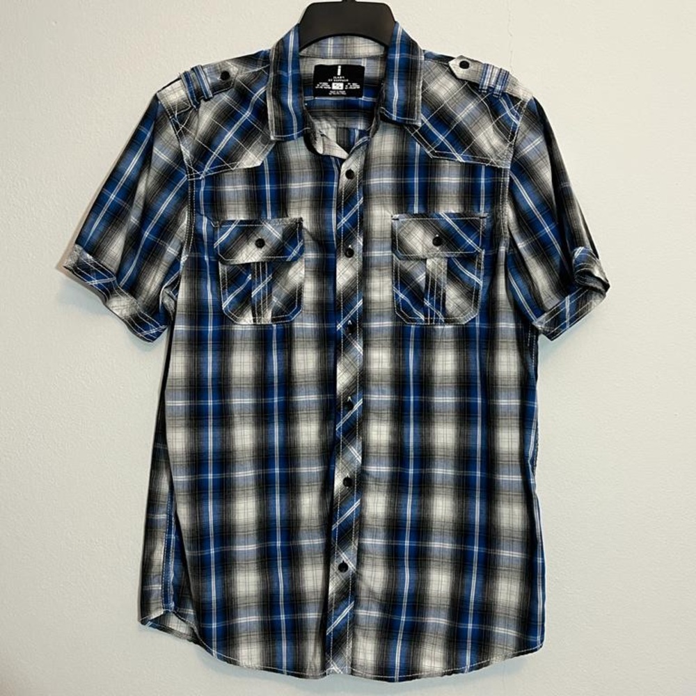 Men’s casual dress shirt